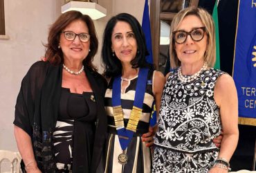 passaggio del martelletto 2026/27 alessandra pulcini nuova presidente del rotary club teramo nord centenario